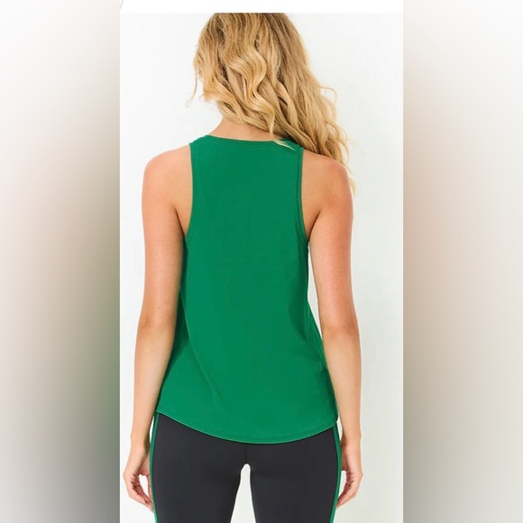 NWT Lilly Pulitzer Westley UPF 50+ “Fiddle Leaf Green” Active Tank, Size Medium - Picture 4 of 14